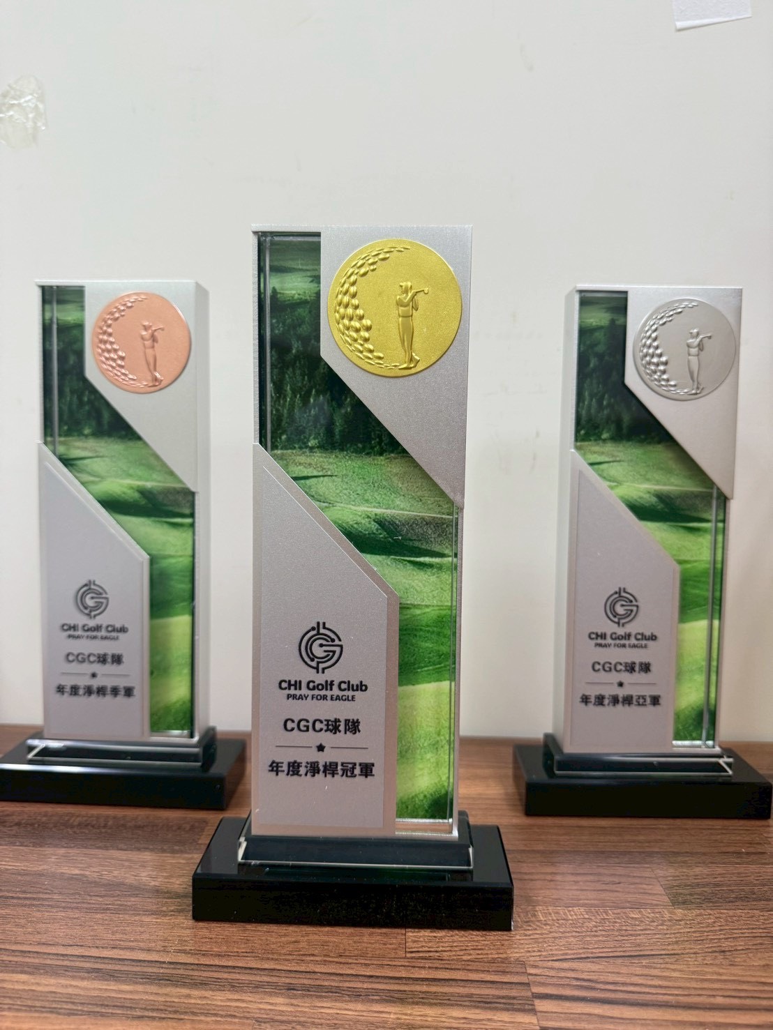 custom-golf-team-trophy-crystal-metal-sincere-customized